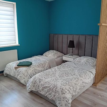 Apartament Z Lozem Malzenskim - Bezplatny Parking Poznan Dış mekan fotoğraf