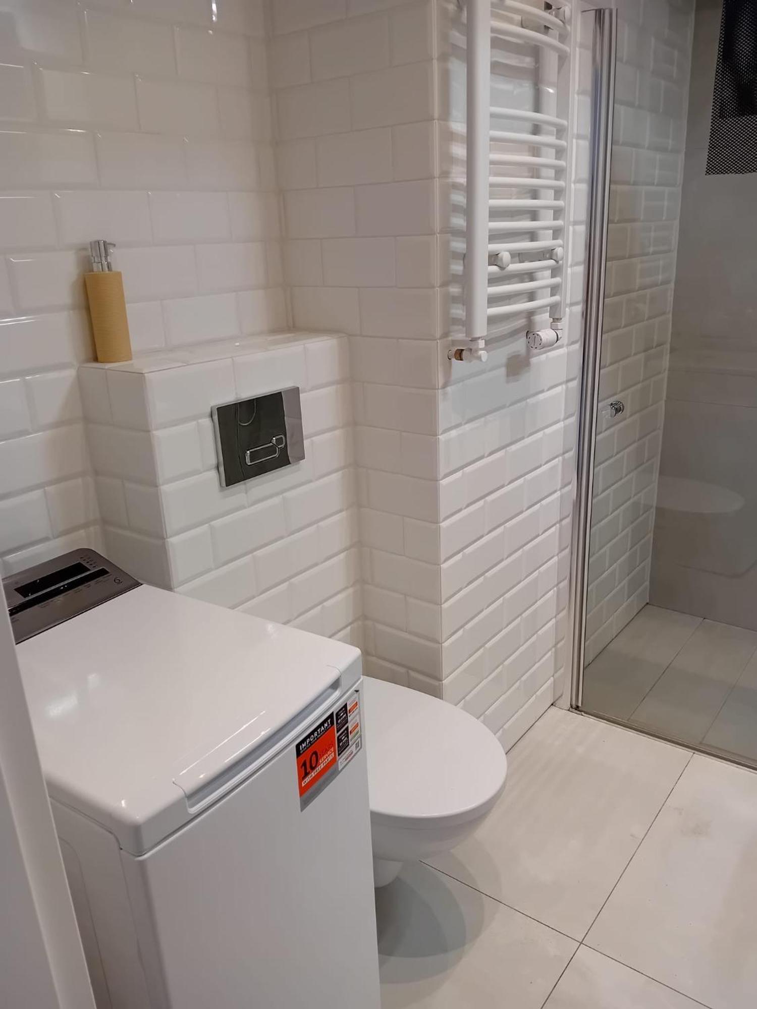 Apartament Z Lozem Malzenskim - Bezplatny Parking Poznan Dış mekan fotoğraf
